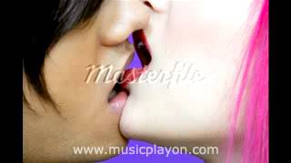 Taio Pain - Kiss Me (2012) .mp4