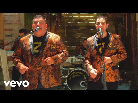 Popurrí Sigue Amaneciendo: Lamento De Cumbia/Rico Merencumbre/Perdóname Mi Vida/El Chévere/Se Te F