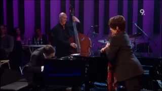 Ain't Misbehavin' - Eartha Kitt & Jools Holland  - Live  2008