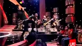 Download lagu Setia Band - Biarkan aku jatuh cinta (ST12) mp3