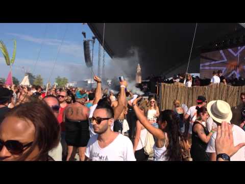Marco Carola plays Dj Entwan - Smile & Be (D´amico RMX) @ Love Family Park 2014 Video 12
