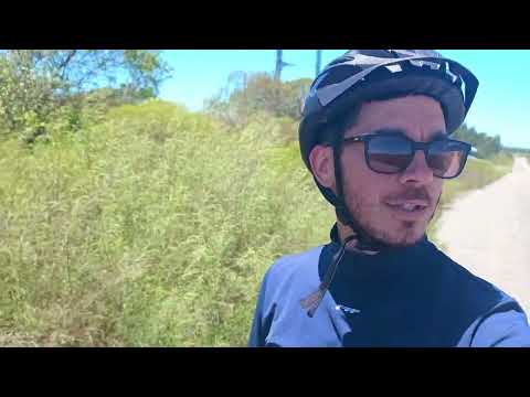 Yendo para Aiguá entre cerros 🛣️🚵‍♀️