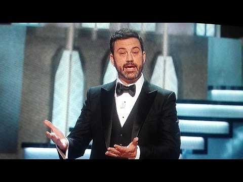 Jimmy kimmel DISSES Matt Damon, Trump and others AT THE OSCARS 2017 WOW!