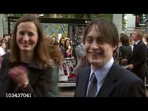 Kieran Culkin having fun with the camera man at the premiere of “Scott Pilgrim vs world” ❤️