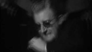 Peter Sellers as Dr. Strangelove covering The Beatle&#39;s &quot;She Loves You&quot;.