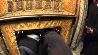 preview picture of video 'Church of the Nativity, Bethlehem - the grotto. The place where Jesus was born February 2015'