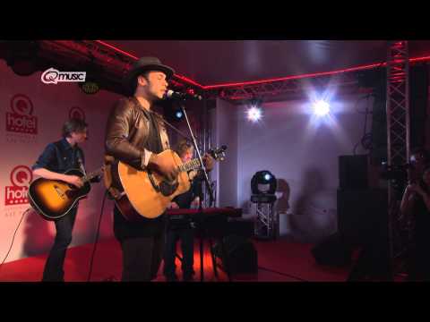 Alain Clark - 'Back In My World' (live in het Q-hotel 2014)
