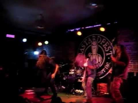 Daemon Foetal Harvest 2.wmv  Live at Sydney Bastardefest 17-11-2012, (Sepultura Cover Arise)
