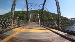 preview picture of video 'Pond Eddy Bridge - over the delware river'