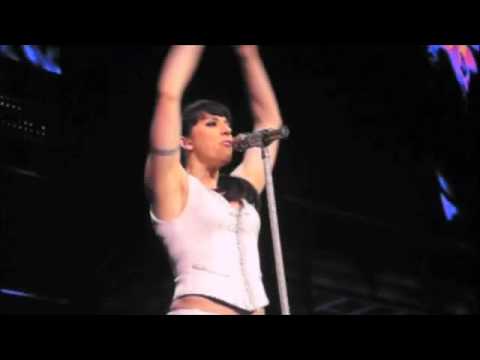 Spice Girls First Row Detroit 2/16 Emma Geri Mel C 2 of 3