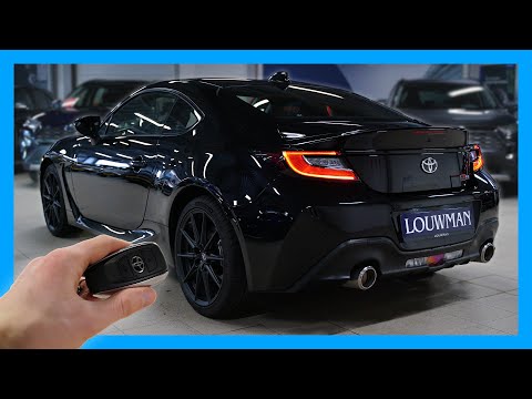 2022 Toyota GR86 (235hp) - Sound & Visual Review!