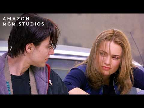 Vincent & Roseanne Get Closer