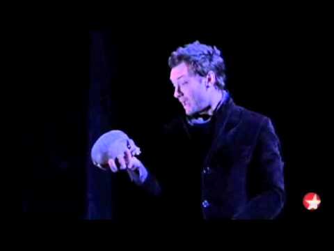 Show Clip - Hamlet - Jude Law