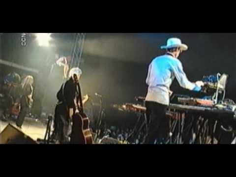 Trash Palce & Brian Molko - Metric System LIVE