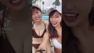 【水着】左の子、好き！！