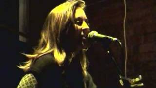 FREYA HANLY -- Live @ Horvats 19-6-2011.