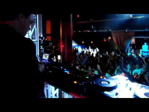 Markus Schulz @ Gossip, Vancouver BC - 11/27/09 - Find Yourself (Cosmic Gate Remix) (Part 2)