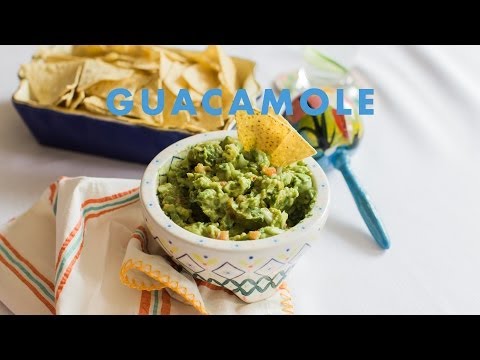 Fresh Guacamole Recipe - HoneysuckleCatering