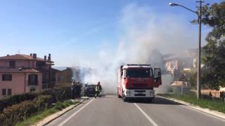 preview picture of video 'San Gemini, autovettura in fiamme'