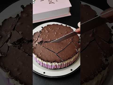 Chocolate Cake ASMR | #mukbang #chocolatecake #chocolatedessert #eating #chocolaterecipe