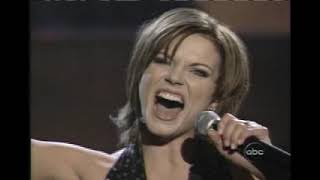 Martina McBride - &#39;Its My Time&#39; - AMA 2001