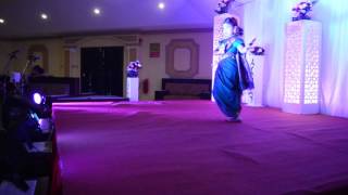 bollywood movie English Vinglish ..wedding song navrai majhi..... dance performance ...by diya