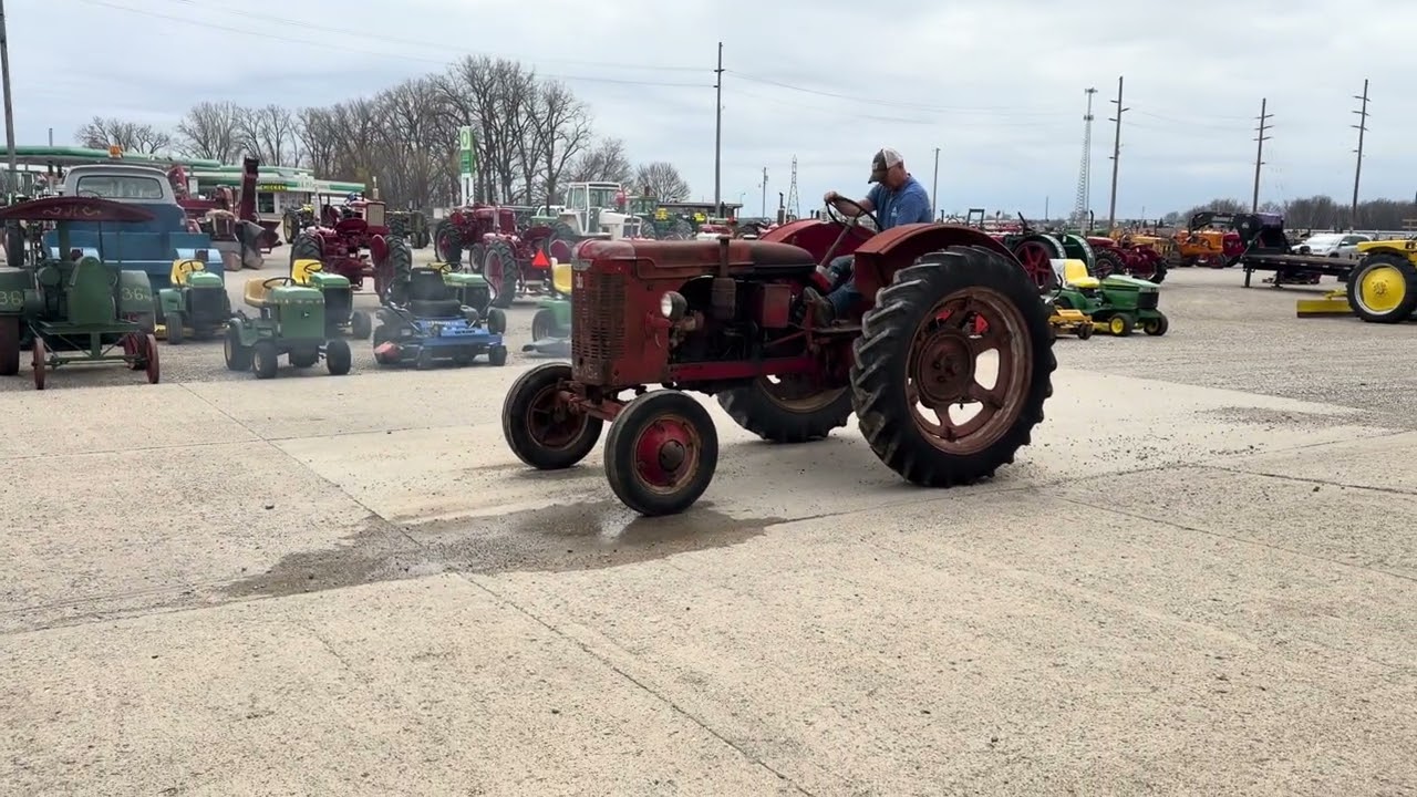 3584 - IH DF-A (SN# NT10165)-TO SELL APRIL 10, 2026-NEW PARIS, IN
