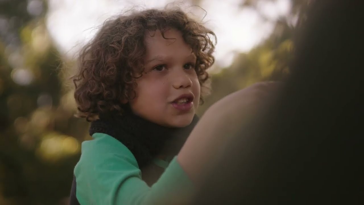 Miniature de la vidéo Smoke Between Trees | Trailer du film Smoke Between Trees