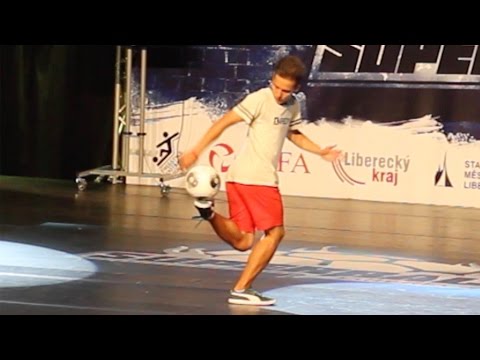 BATTLE (Semi-Final) - PWG (Philippines) vs Erlend (Norway) :: Super Ball 2015