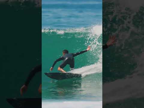 1 wave w/ Filipe Toledo at Lowers 💥 🔨 #MonsterEnergy #Surf