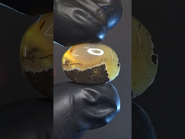 حجر عقيق يماني خامتين خرائطي مع جزع طبيعي