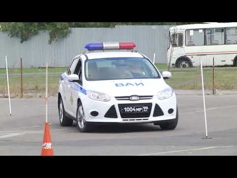 На базе курского отделения ДОСААФ прошли соревнования по автомногоборью