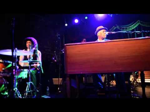Soulive feat Booker T Jones & the Shady Horns- Crazy (Tue 3/12/13)