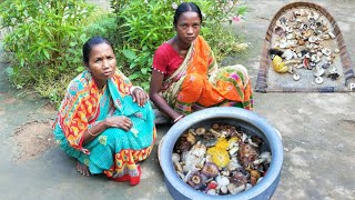 Sal Forest Wild Mushroom Cooking — Santali Adivasi