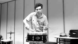 Pablo La Porta plays  Snare Drum Tricks (30 seconds)