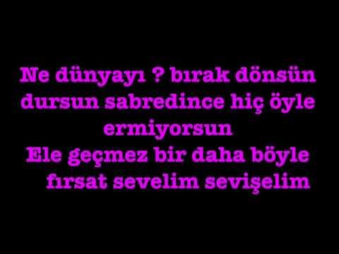 Hande Yener - Alt Dudak (Lyrics) Sarki Sözu