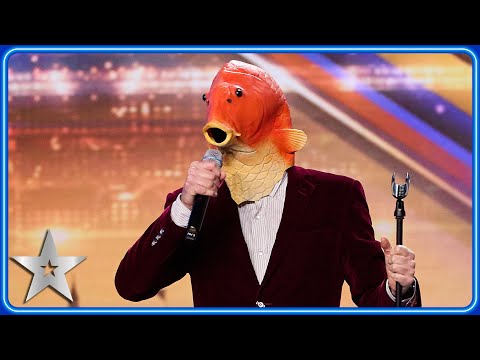 Comedian Bobby Goldfinn FORGETS his routine | Auditions | BGT 2024