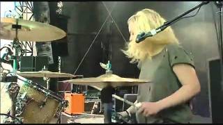 Plastiscines - I Could Rob You Live At Palo Festival 2010