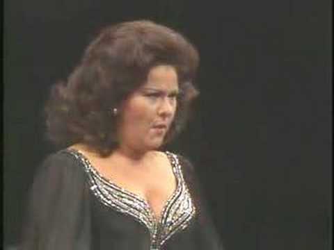 1983 MET 100 GALA:Turandot. In questa reggia