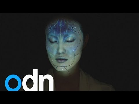 Artist uses visual projection to change people's faces
