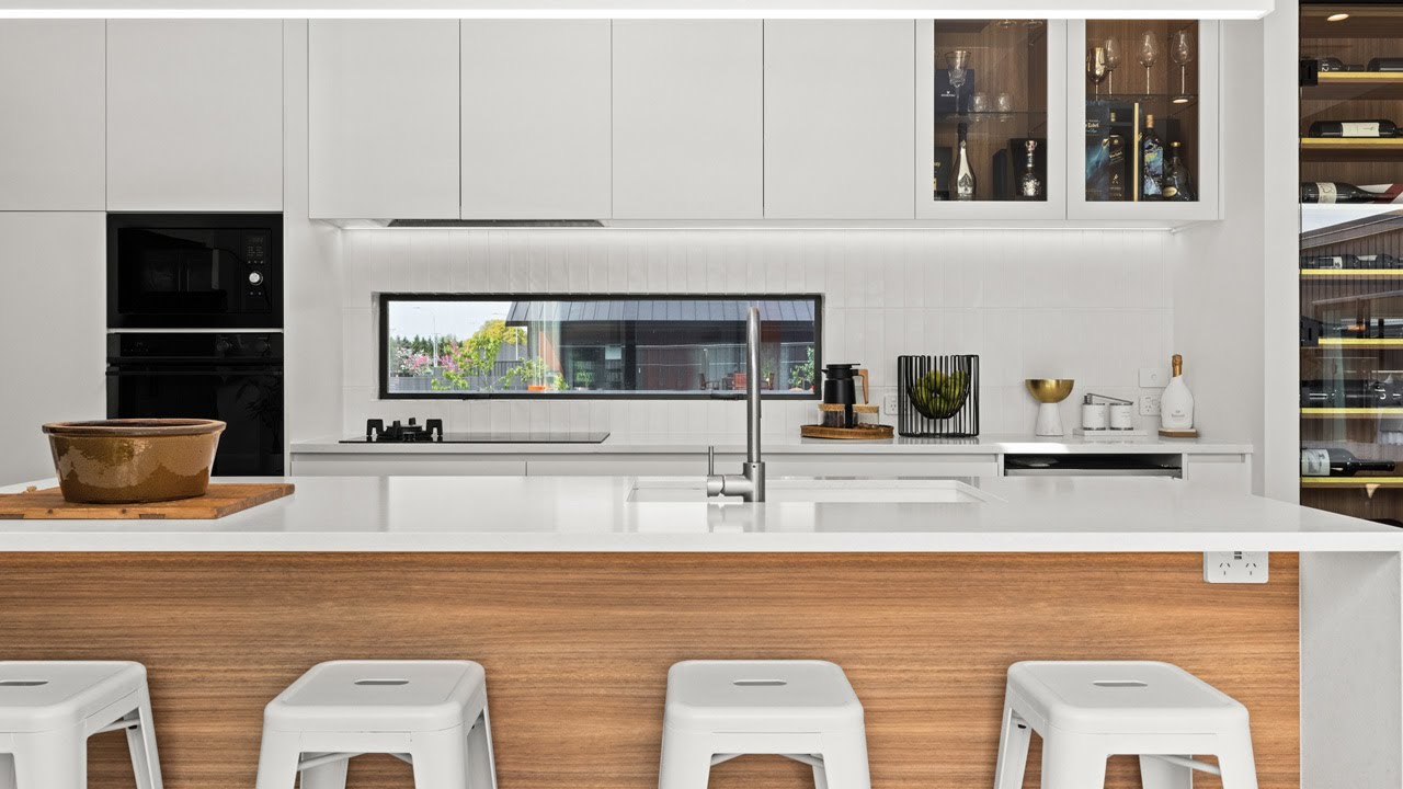 Exquisite Modern Living in Frimley