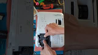 EPSON EB Series Projector, How to replace Lamp.