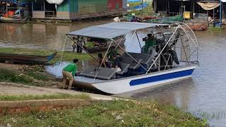 preview picture of video 'cambodia airboat diesel engine'