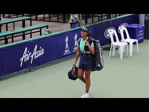 สลักทิพย์ อุ่นเมือง(เสื้อสีเขียว) พบ Jane Ling Chun WONG (HKG)