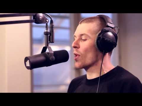 Linkan - Anybody Out There? (Live @ East FM)