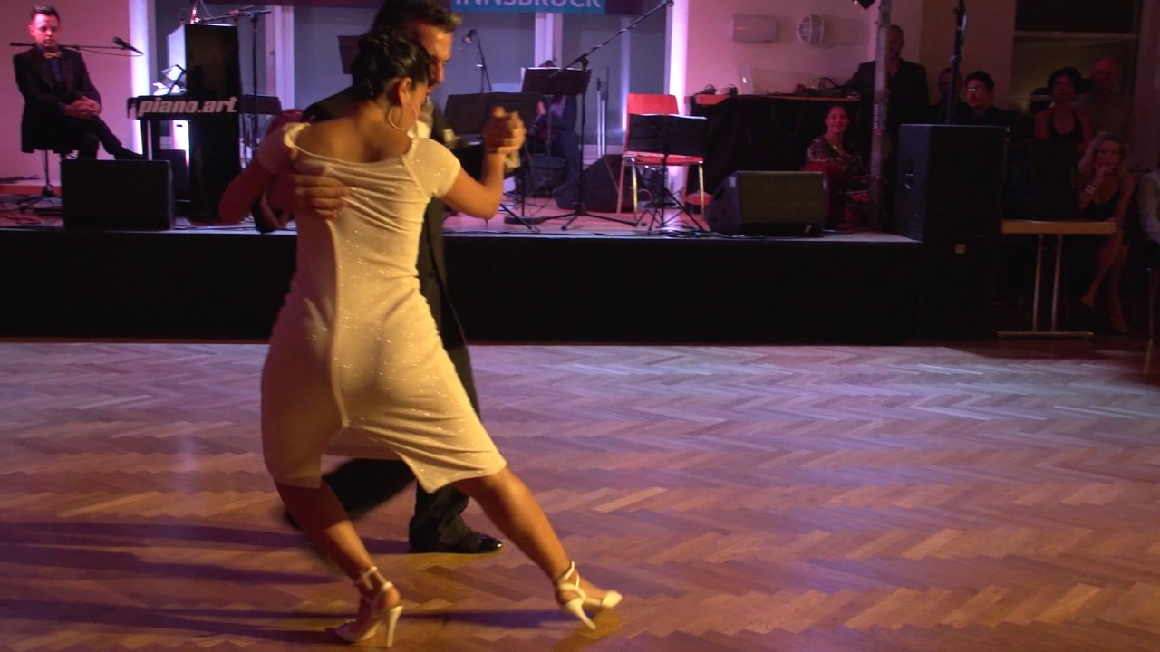 Video thumbnail for Fernando Galera & Corina Herrera - La Bruja