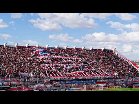 "Chacarita Juniors - Club Atlético Atlanta, Clásico de Villa Crespo" Barra: La Famosa Banda de San Martin &bull; Club: Chacarita Juniors &bull; País: Argentina