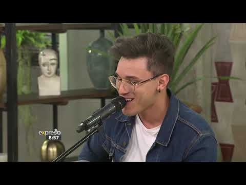 Music: Jéan Citto performs 'Honey' by Johnny Balik