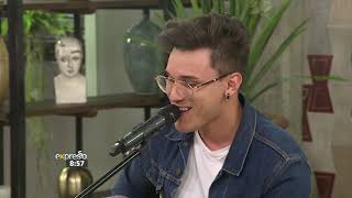 Music: Jéan Citto performs 'Honey' by Johnny Balik