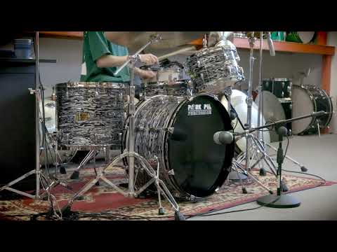 Pork Pie Oyster Blue Pearl "New Yorker" Drum Set image 3